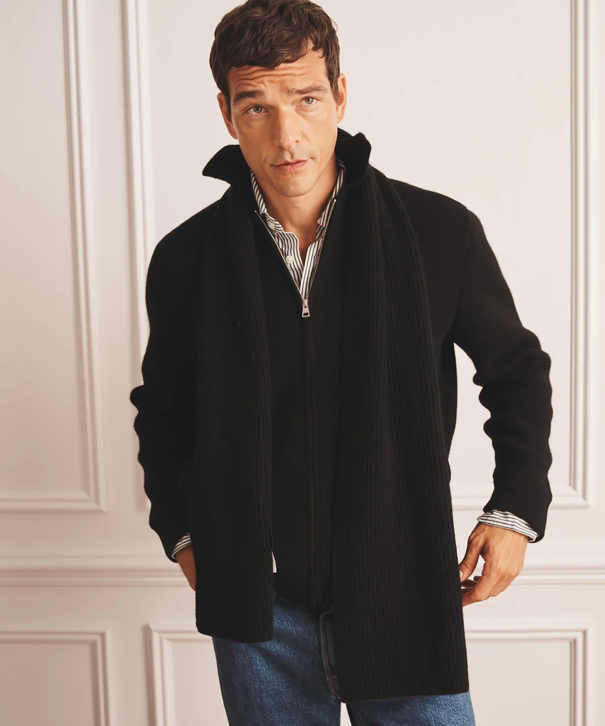 NAADAM Signature Cashmere Ribbed Scarf in black